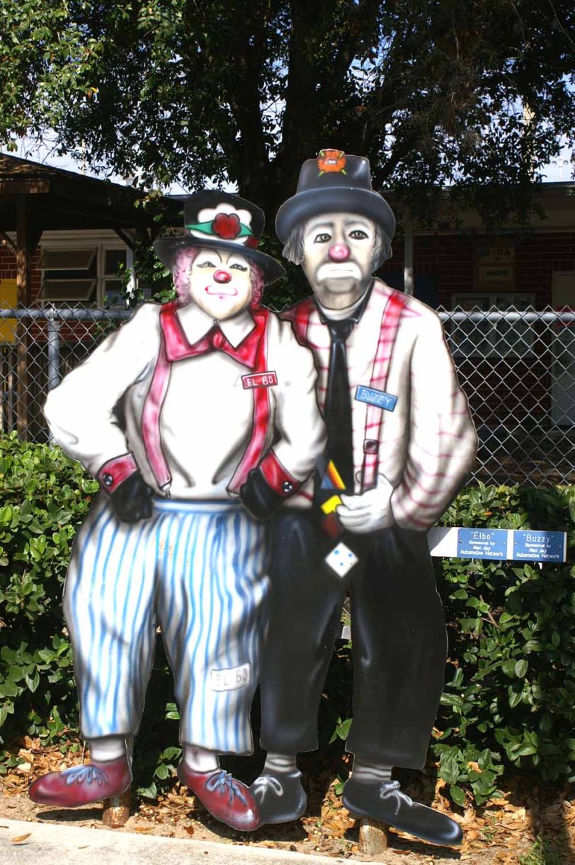 Twoclownswhiteshirtslo