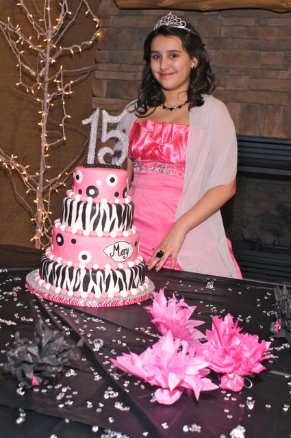 Mary15cakequinceanos