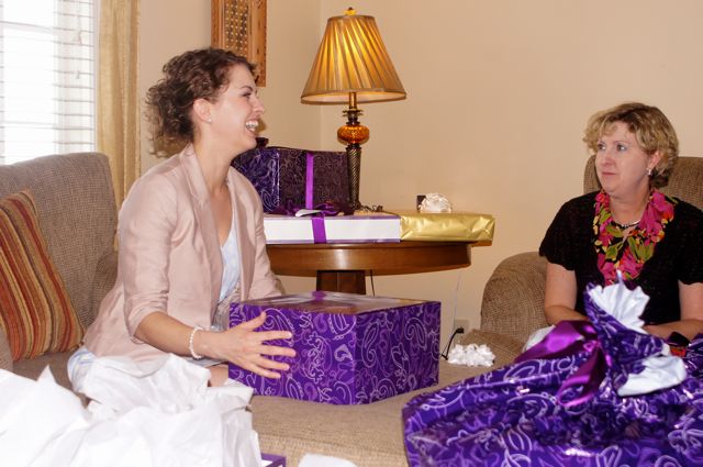 The_delight_of_receiving_gifts