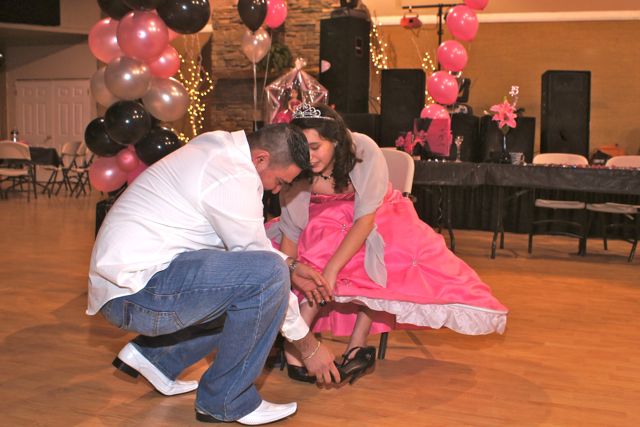 Shoes_change_tradtional_quinceanera